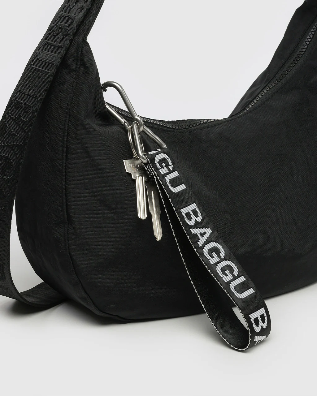 Logo Keychain - Black And White - Image 3