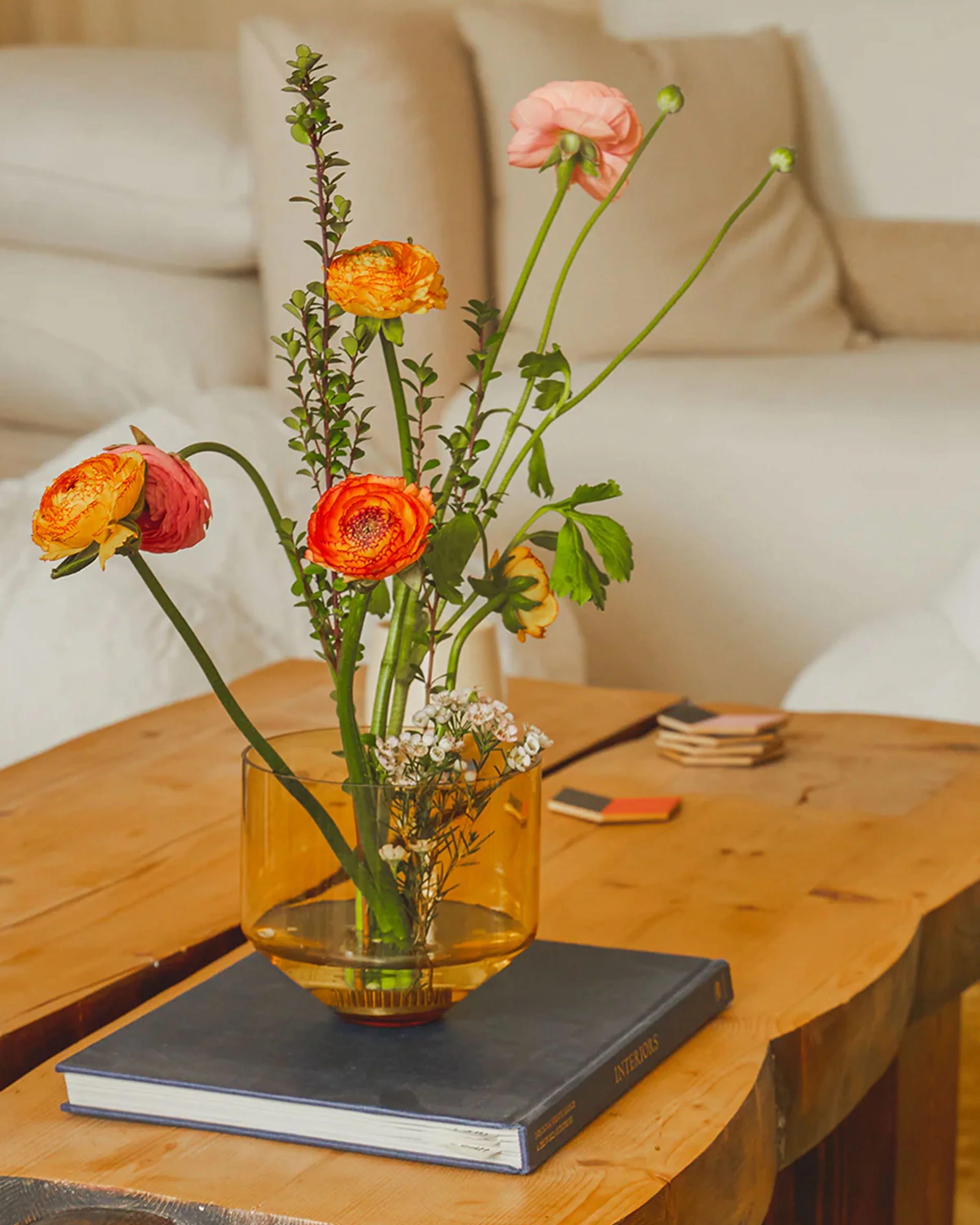 Model Three Planter - Amber - Image 2