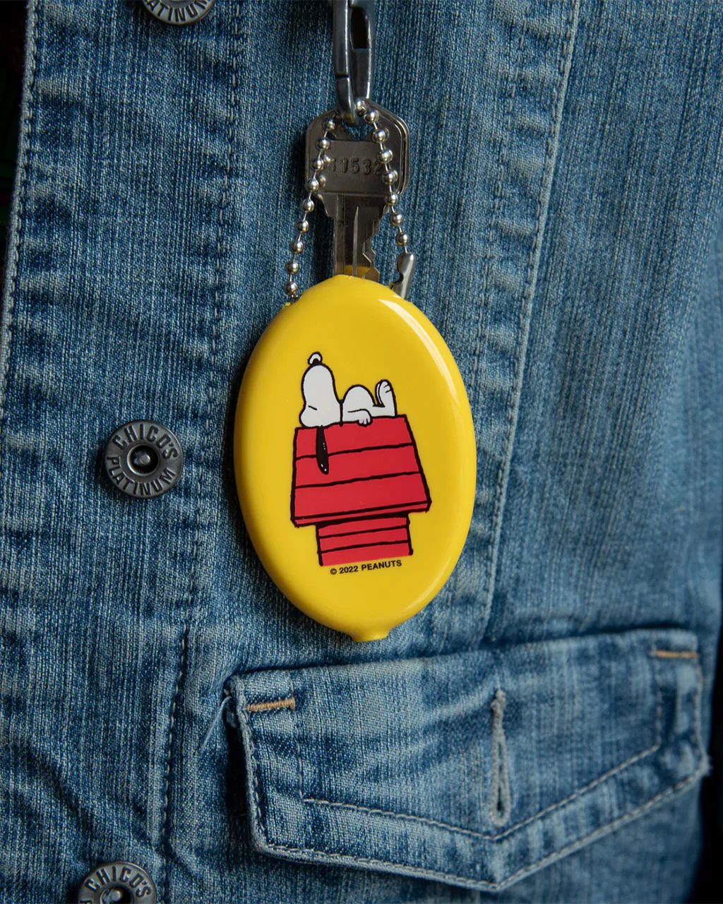 Snoopy Doghouse Coin Pouch - Image 2