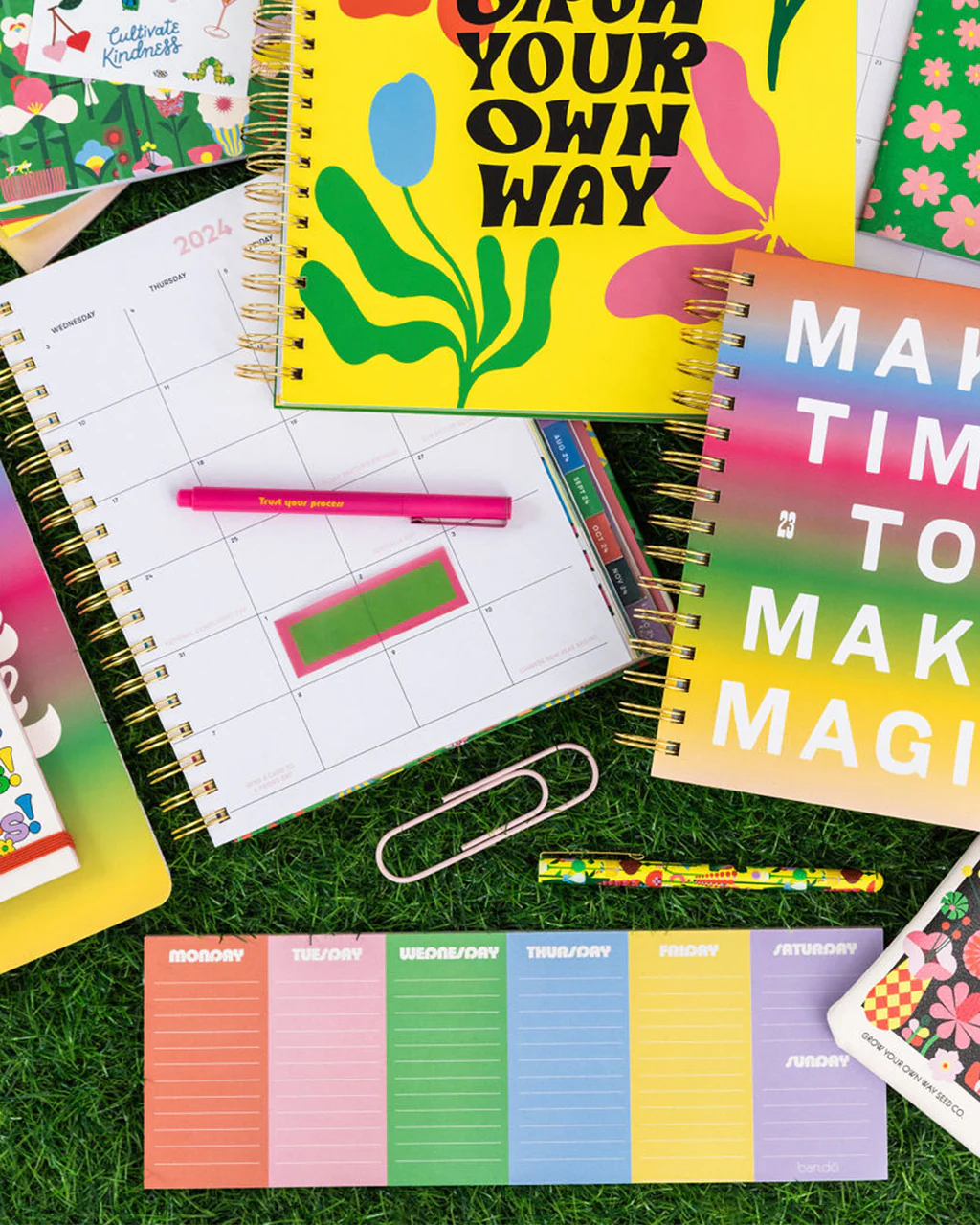 Week to Week Desk Notepad - Colorblock - Image 2